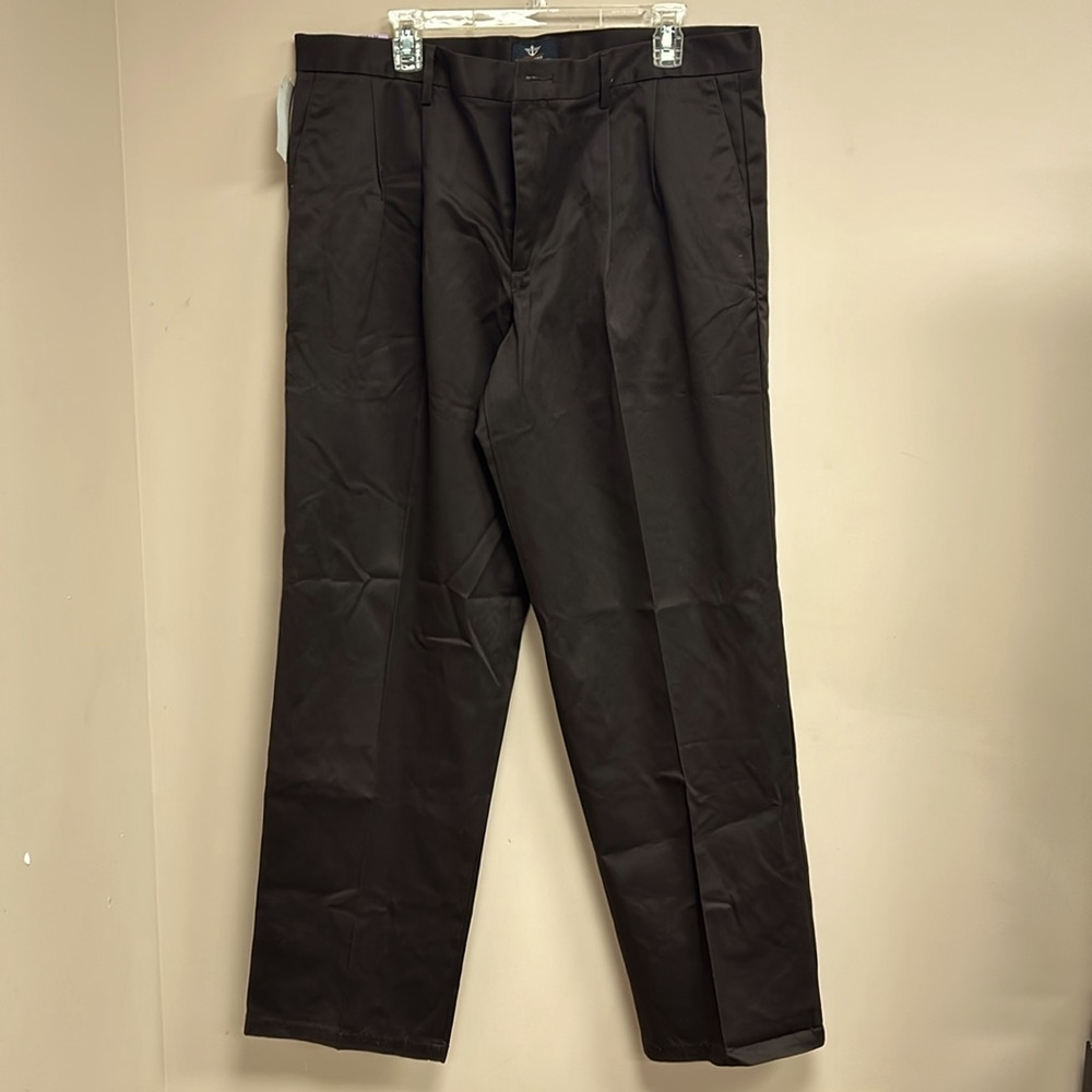 Dockers Khaki